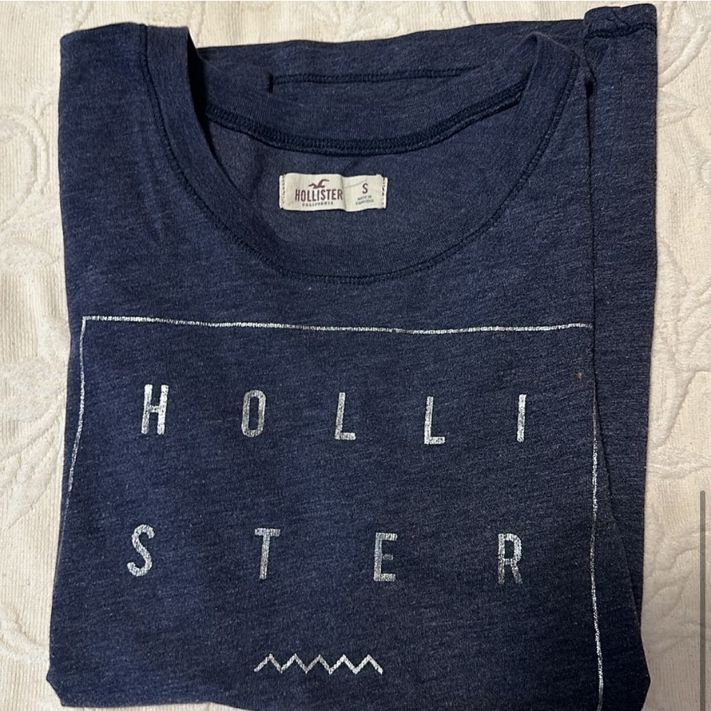 Hollister Navy Blue Graphic T-Shirt